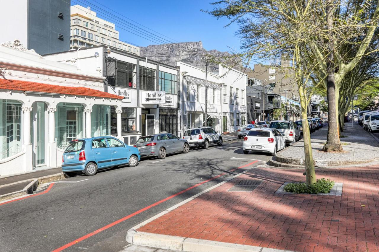 Backup-Powered Colourfull City Balcony Apartment Cape Town Exterior photo