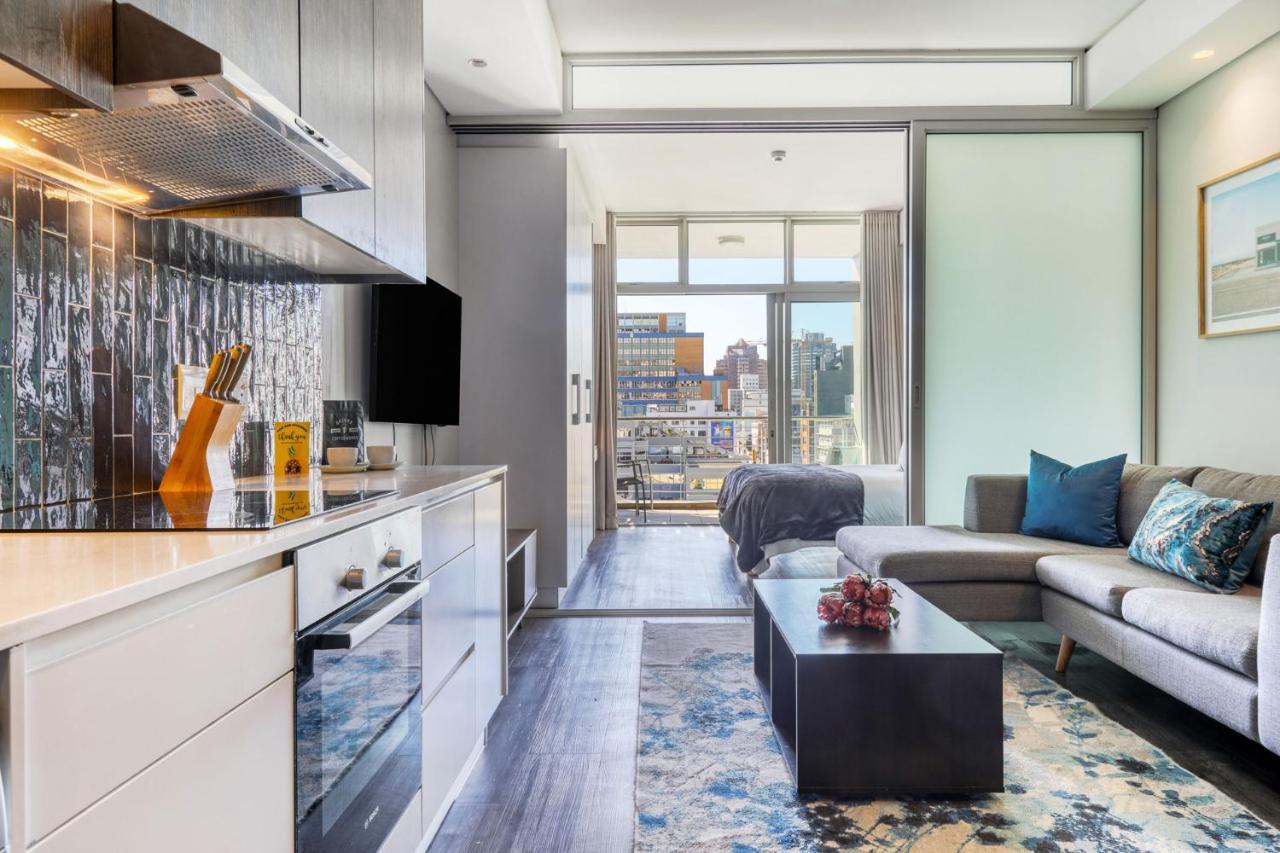Backup-Powered Colourfull City Balcony Apartment Cape Town Exterior photo