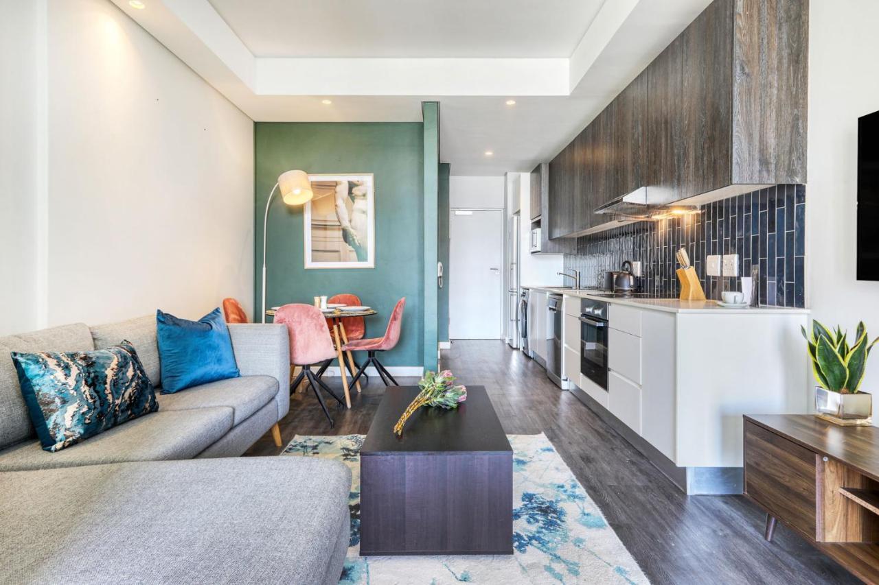 Backup-Powered Colourfull City Balcony Apartment Cape Town Exterior photo